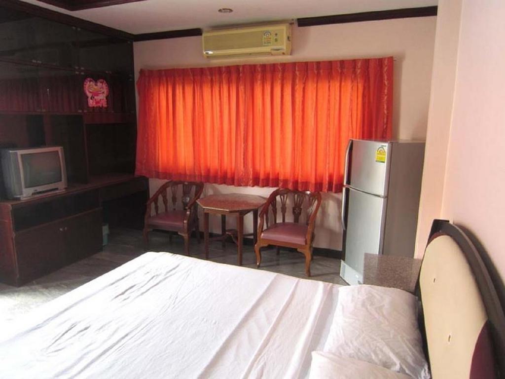 Aa Guesthouse Pattaya Exterior foto
