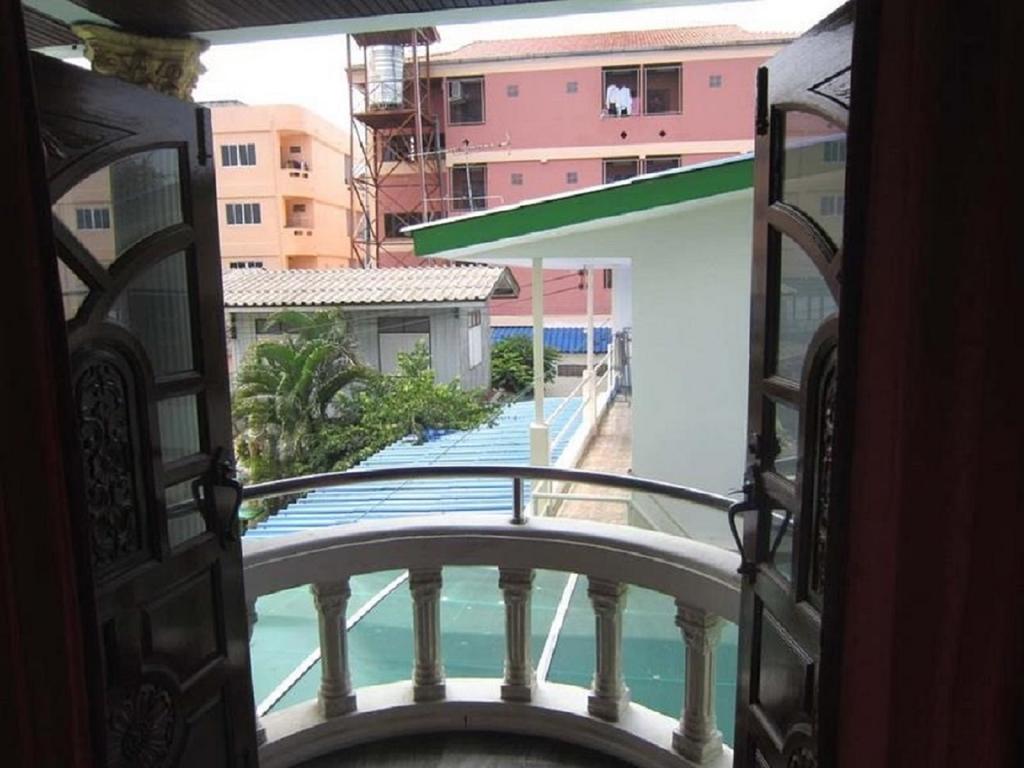 Aa Guesthouse Pattaya Exterior foto